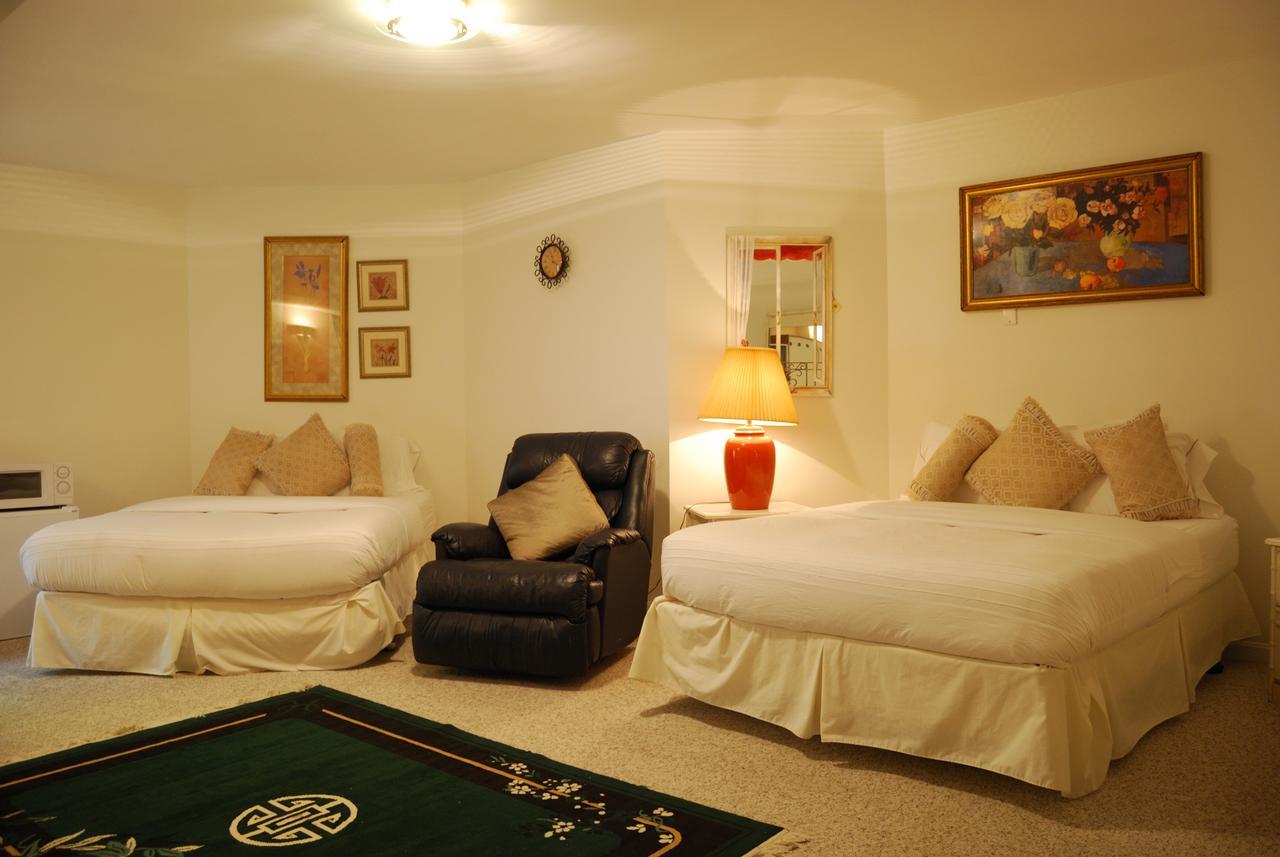 The Columbia Inn At Peralynna Екстер'єр фото
