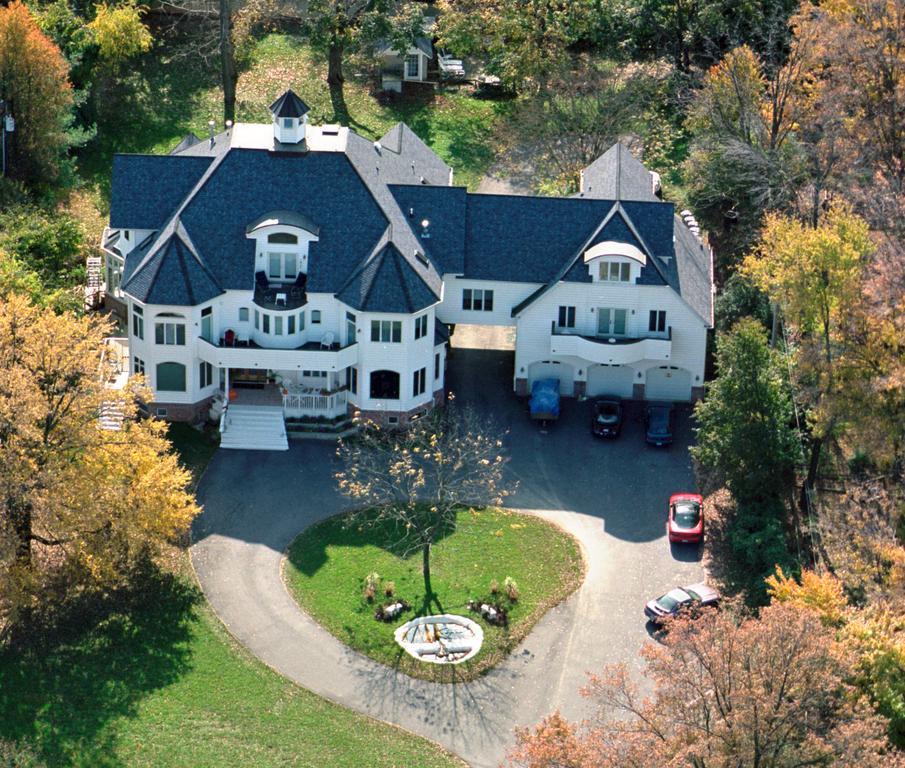 The Columbia Inn At Peralynna Екстер'єр фото